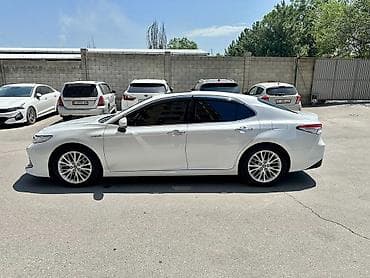 ls 400: Toyota Camry: 2018 г., 2.5 л, Вариатор, Гибрид, Седан — 2