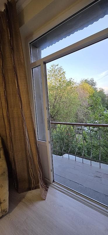 шота руставели: 1 комната, 30 м², Индивидуалка, 3 этаж, Косметический ремонт — 10