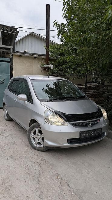 Транспорт: Honda Fit: 2002 г., 1.3 л, Автомат, Бензин, Хэтчбэк — 1