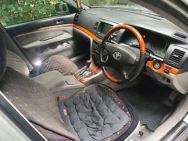 копка траншеи: Toyota Mark II: 2002 г., Седан — 6