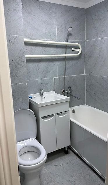 2 комнаты, 43 м², 104 серия, 10 мкр 104 серия, 2 этаж, Косметический ремонт — 1