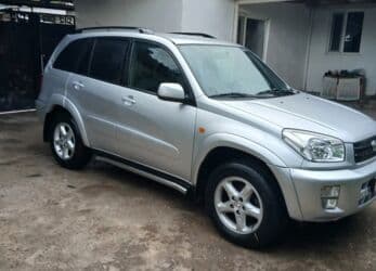 продаю в связи с переездом: Toyota RAV4: 2002 г., 2 л, Автомат, Бензин, Кроссовер — 10