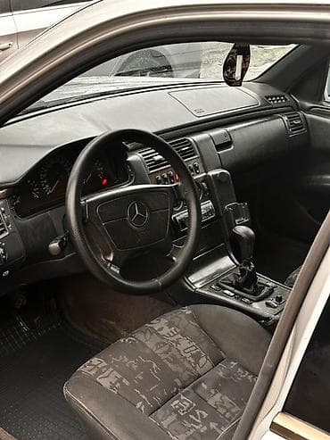 210 cdi: Mercedes-Benz E-Class: 1998 г., 3.2 л, Автомат, Седан — 5