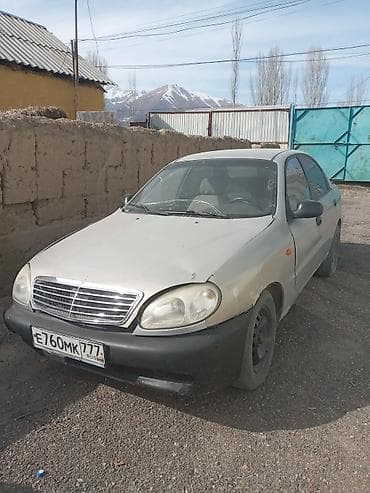 Chevrolet Lanos: 2006 г., 1.5 л, Ручные, Бензин, Седан