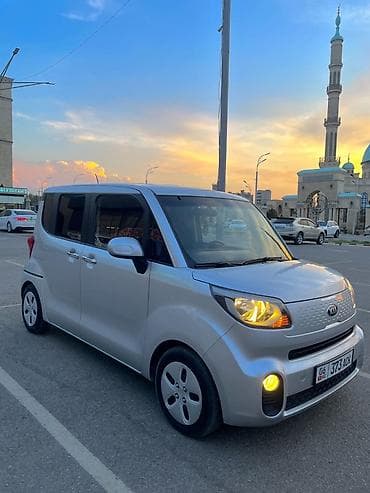 Транспорт: Kia Ray: 2019 г., 1 л, Автомат, Бензин, Вэн/Минивэн — 2