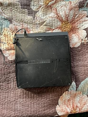 Портативные консоли: Sony PlayStation 3 Slim (серия CECH-30xx) Комплектация: - Консоль PS3 — 2