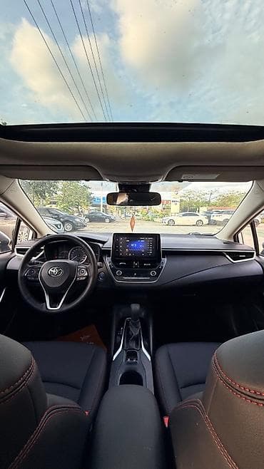 Toyota Corolla: 2022 г., 1.8 л, Автомат, Гибрид, Седан — 3