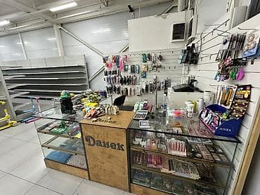 полочные стеллажи: Продается торговое оборудование для магазина: комплект витрин и — 2