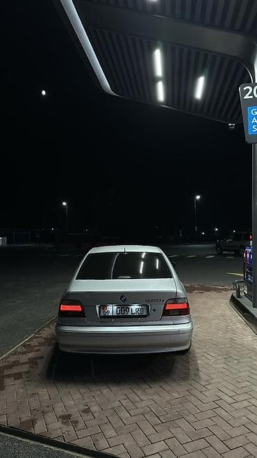 Транспорт: BMW 5 series: 2002 г., 2.2 л, Механика, Бензин, Седан — 3