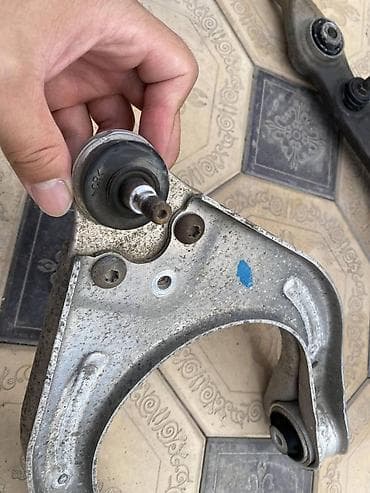 i bus: Продам авто запчасти на мерс 211 кузов и транспортер т4 все цены — 2