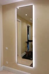 лампа для бликов: Настенное зеркало с задней подсветкой - Большой прямоугольный формат — 2