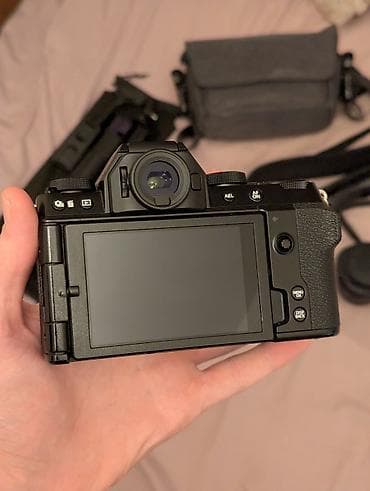 Фото жана видеокамералар: Продам фотоаппарат Fujifilm x-s10 в отличном состоянии без косяков — 3