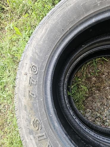 максис: Шины 265 / 60 / R 18, Всесезонная, Б/у, Пара, Внедорожные (АТ/МТ), Maxxis — 2