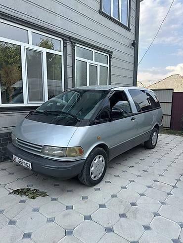 передвижные дома: Toyota Previa: 1993 г., Минивэн — 2
