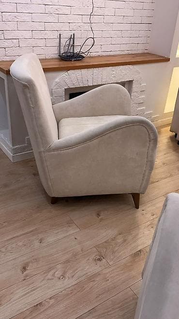 детский компьютерный стул, кресло: Комплект мягкой мебели, Б/у, Самовывоз, цвет - Бежевый — 2