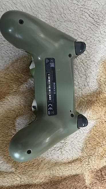 Беспроводной геймпад Sony DualShock 4 (CUH-ZCT2) для PlayStation 4