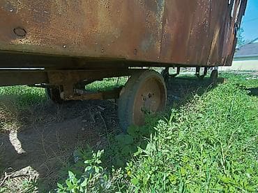 Гаражи: Передвижной строительный вагончик на колёсном шасси. Описание: - — 1