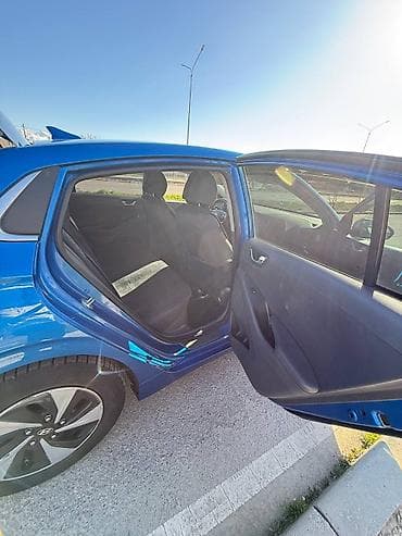 bid e2: Hyundai Ioniq: 2017 г., 1.6 л, Автомат, Гибрид, Хэтчбэк — 6