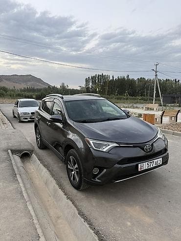 bmw e30: Toyota RAV4: 2018 г., 2.5 л, Автомат, Бензин, Кроссовер — 8
