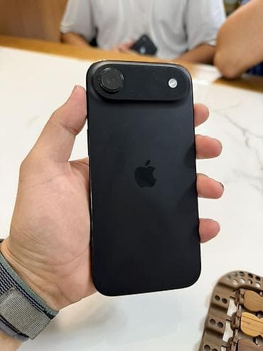 IPhone Air, Б/у, 256 ГБ, Черный, Чехол, 94 %