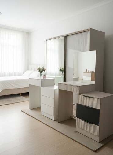 Туалетный столик, Новый, С зеркалом, цвет - Белый, ЛДСП