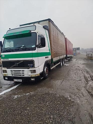 грузовой авто: Тягач, Volvo, Тентованный — 2