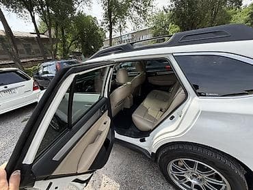 Subaru Outback: 2015 г., Автомат, Бензин, Универсал — 3