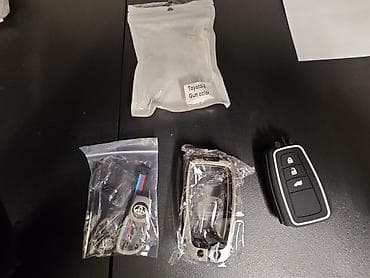 Другие аксессуары: Брелок-чехол для ключа Toyota (тип A), цвет Gun color. Комплект: - — 1