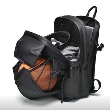 Мужской рюкзак на каждый день . Много карманов и отделов Есть