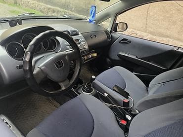 гольф 3 люк: Honda Jazz: 2003 г., 1.3 л, Ручные, Бензин, Хэтчбэк — 4