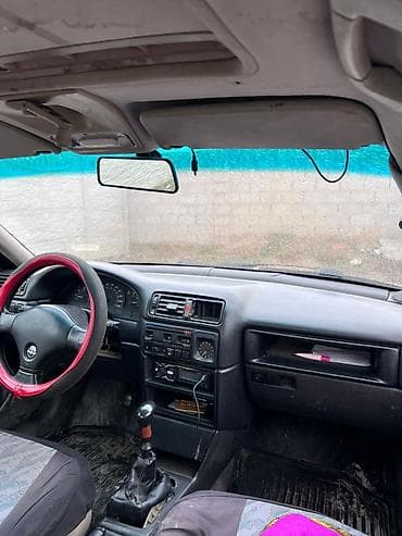 аудио системы: Opel Vectra: 1993 г., 1.6 л, Механика, Бензин, Седан — 7