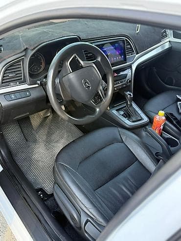 хончи е qm5: Hyundai Avante: 2018 г., 1.6 л, Автомат, Бензин, Седан — 4