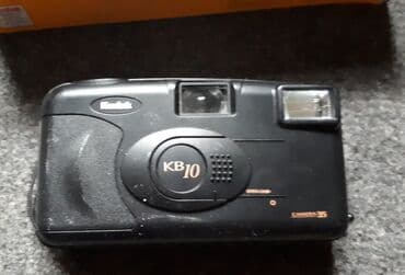 раритетный фотоаппарат: Фотоаппарат Кодак КВ10,пленочный,на батарейках, почти не — 1