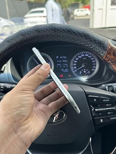 iphone xr 10: IPhone Xr, Б/у, 64 ГБ, Белый, Защитное стекло, Чехол, 100 % — 4