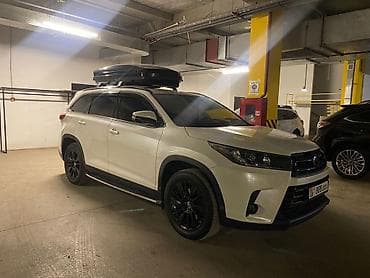 prius v: Toyota Highlander: 2019 г., 3.5 л, Автомат, Бензин, Кроссовер — 2