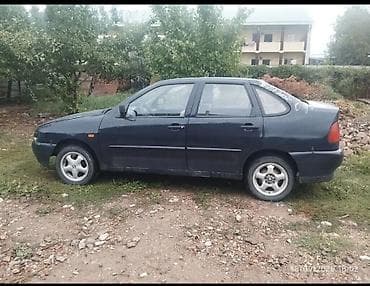 mini cuper: Volkswagen Polo: 1998 г., 1.4 л, Механика, Бензин, Хэтчбэк — 3