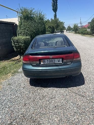 1992: Mazda 626: 1992 г., 2 л, Механика, Бензин, Седан — 3