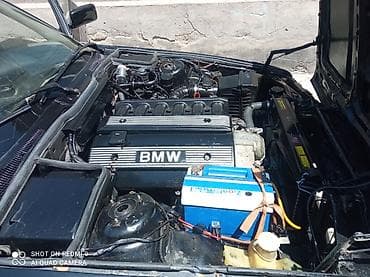 лобовое g05: BMW 5 series: 1988 г., 2 л, Механика, Бензин, Седан — 9