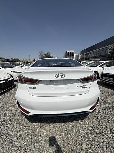 elantra luxe: Hyundai Elantra: 2020 г., 1.6 л, Автомат, Гибрид, Седан — 6