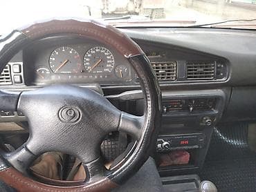 e34 520: Mazda Capella: 1994 г., 2.2 л, Механика, Бензин, Универсал — 5