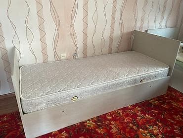 Отопление и нагреватели: Продаю кровать. Состояние отличное. Матрас — 1