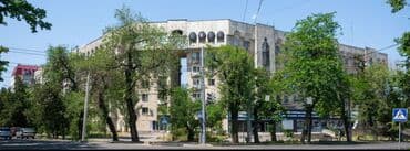 продаю квартиру студия: 1 комната, 50 м², Индивидуалка, 5 этаж, Старый ремонт — 1