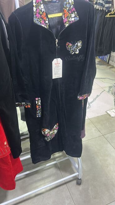 белая ночная сорочка: Халаты — 3