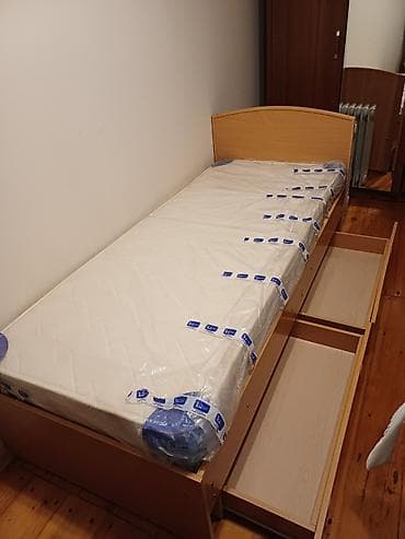 Кресла: Односпальная кровать с матрасом и выдвижными ящиками для хранения — 3