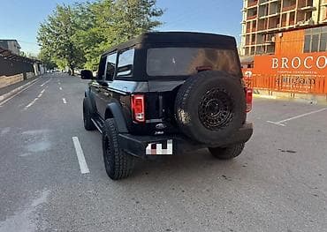 li9 авто: Ford Bronco: 2022 г., 2.3 л, Автомат, Бензин, Внедорожник — 3