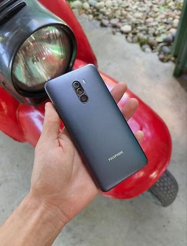 Техника и электроника: Poco Pocophone F1, Б/у, 128 ГБ, цвет - Синий — 1
