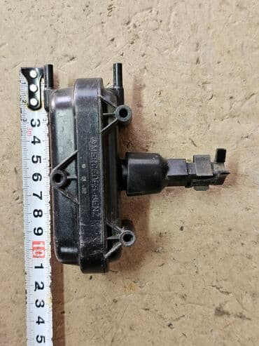 швейная машина для шитья кожи: Вакуумный привод замка двери Mercedces-Benz W123, 1983г.в. Оригинал — 12