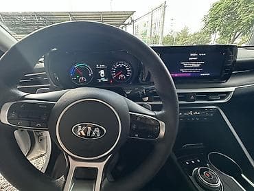 Продажа авто: Kia K5: 2020 г., 2 л, Автомат, Гибрид, Седан — 5