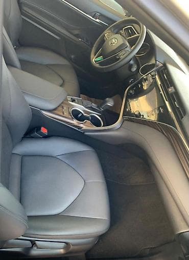 lada 2113: Toyota Camry: 2018 г., 2.5 л, Автомат, Бензин, Седан — 5