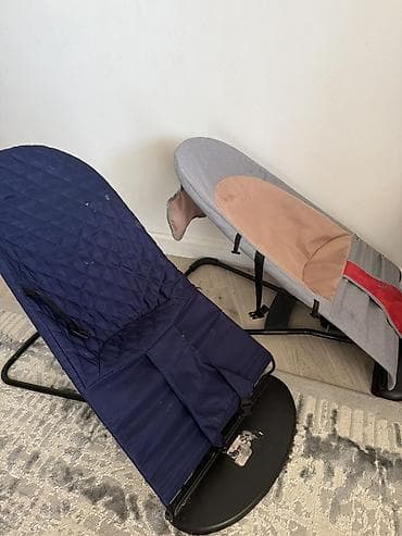 уй эшиктери: Балдар үчүн шезлонг, Колдонулган, Термелген отургуч, Темир — 1